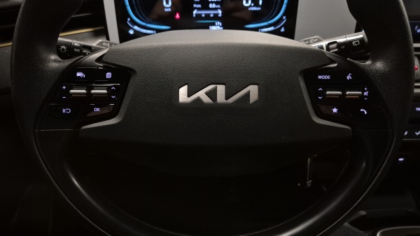 KIA K3 CROSS MPI 1.4 MT 2026