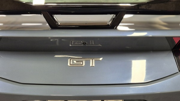 FORD MUSTANG COUPE GT PREMIUM 5.0 AUT 2025