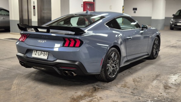 FORD MUSTANG COUPE GT PREMIUM 5.0 AUT 2025